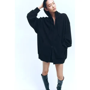 Areena Design <p>Shop the <strong>WARDROBE.NYC H&M Oversized Hooded Jacket</strong>, a statement jacket style for casual layering and standout outfits. Ideal for streetwear, seasonal styling, themed looks, and everyday outerwear rotation.</p> WARDROBE.NYC H&M Oversized Hooded Jacket <p>Shop the <strong>WARDROBE.NYC H&M Oversized Hooded Jacket</strong>, a statement jacket style for casual layering and standout outfits. Ideal for streetwear, seasonal styling, themed looks, and everyday outerwear rotation.</p>