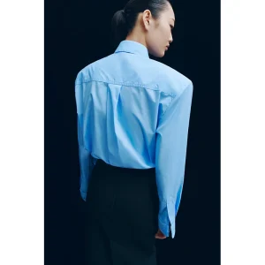Areena Design <p>Refresh your wardrobe with the <strong>WARDROBE.NYC H&M Shoulder-Pad Poplin Shirt</strong>. This shirt style works well for casual outfits, street-inspired looks, easy layering, and standout everyday styling.</p> WARDROBE.NYC H&M Shoulder-Pad Poplin Shirt <p>Refresh your wardrobe with the <strong>WARDROBE.NYC H&M Shoulder-Pad Poplin Shirt</strong>. This shirt style works well for casual outfits, street-inspired looks, easy layering, and standout everyday styling.</p>