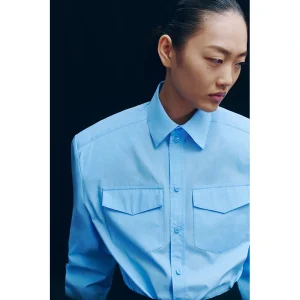 Areena Design <p>Refresh your wardrobe with the <strong>WARDROBE.NYC H&M Shoulder-Pad Poplin Shirt</strong>. This shirt style works well for casual outfits, street-inspired looks, easy layering, and standout everyday styling.</p> WARDROBE.NYC H&M Shoulder-Pad Poplin Shirt <p>Refresh your wardrobe with the <strong>WARDROBE.NYC H&M Shoulder-Pad Poplin Shirt</strong>. This shirt style works well for casual outfits, street-inspired looks, easy layering, and standout everyday styling.</p>