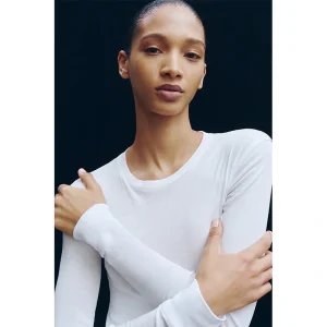 Areena Design <p>Shop the <strong>WARDROBE.NYC H&M White Long-Sleeved Cotton Top</strong>, a standout T-shirt style for casual wear and street-inspired outfits. Ideal for everyday styling, layered looks, fan fashion, and statement wardrobes.</p> WARDROBE.NYC H&M White Long-Sleeved Cotton Top <p>Shop the <strong>WARDROBE.NYC H&M White Long-Sleeved Cotton Top</strong>, a standout T-shirt style for casual wear and street-inspired outfits. Ideal for everyday styling, layered looks, fan fashion, and statement wardrobes.</p>