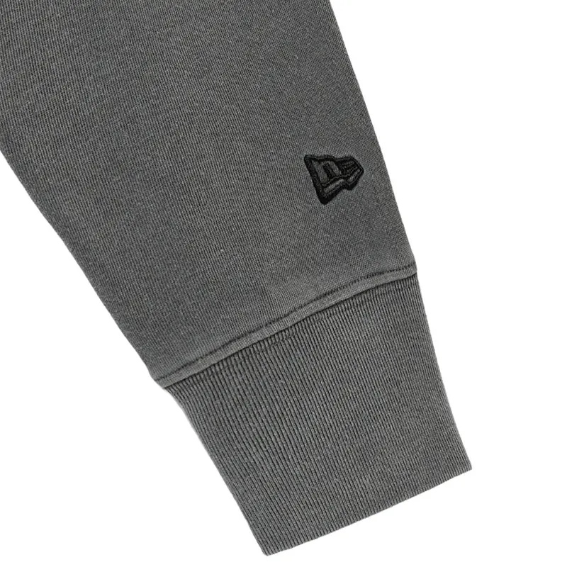 Y's x New Era Long Sleeve Cotton Tee 2 Y's x New Era Long Sleeve Cotton Tee <p>Shop the <strong>Y's x New Era Long Sleeve Cotton Tee</strong>, a standout T-shirt style for casual wear and street-inspired outfits. Ideal for everyday styling, layered looks, fan fashion, and statement wardrobes.</p>