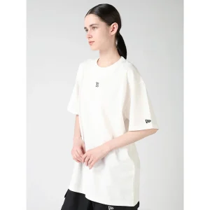 Areena Design <p>Shop the <strong>Y's x New Era Short Sleeve Cotton Tee</strong>, a standout T-shirt style for casual wear and street-inspired outfits. Ideal for everyday styling, layered looks, fan fashion, and statement wardrobes.</p> Y's x New Era Short Sleeve Cotton Tee <p>Shop the <strong>Y's x New Era Short Sleeve Cotton Tee</strong>, a standout T-shirt style for casual wear and street-inspired outfits. Ideal for everyday styling, layered looks, fan fashion, and statement wardrobes.</p>