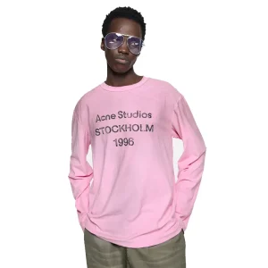 Areena Design <p>Refine your casual wardrobe with the <strong>Acne Studios Long Sleeve T-shirt</strong>, a minimalist-inspired piece designed for clean modern styling. Wear it alone or layer it under jackets and overshirts for a polished streetwear look. It pairs effortlessly with denim, tailored trousers, cargos, and sneakers.</p> Acne Studios Long Sleeve T-shirt <p>Refine your casual wardrobe with the <strong>Acne Studios Long Sleeve T-shirt</strong>, a minimalist-inspired piece designed for clean modern styling. Wear it alone or layer it under jackets and overshirts for a polished streetwear look. It pairs effortlessly with denim, tailored trousers, cargos, and sneakers.</p>