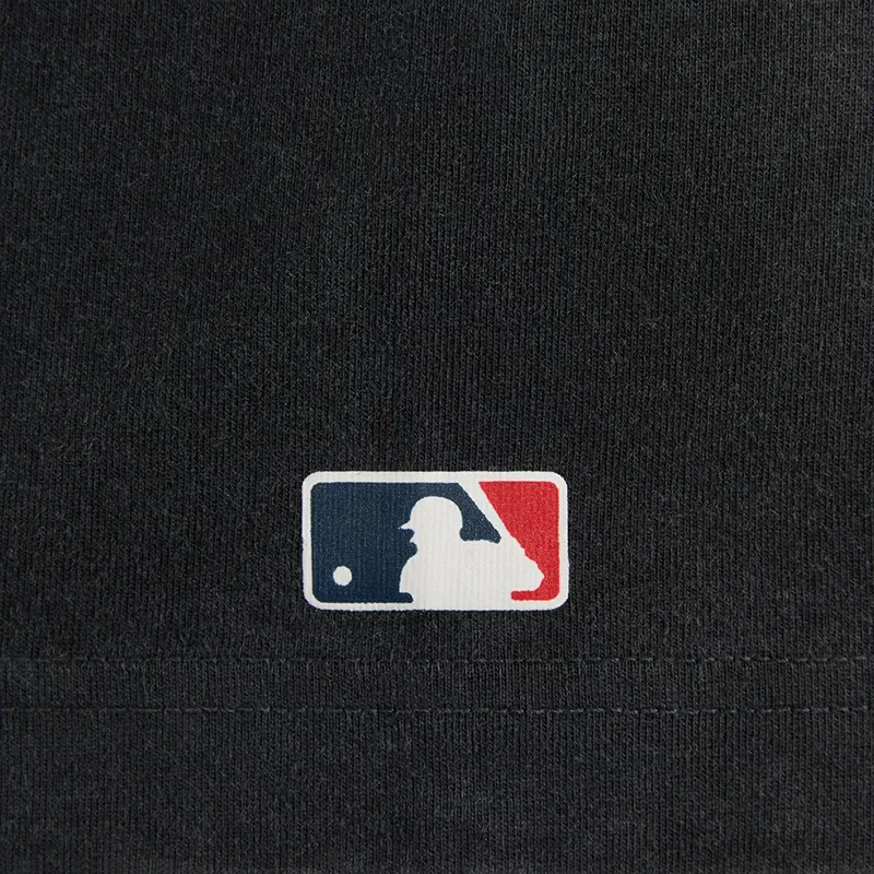 Kith x New York Yankees Legacy Vintage Tee 1 Kith x New York Yankees Legacy Vintage Tee <p>Upgrade your wardrobe with the <strong>Kith x New York Yankees Legacy Vintage Tee</strong>, a stylish tee designed for fans of standout streetwear and modern outerwear. Featuring lightweight everyday fabric, a comfortable fit, and distinctive detailing, this piece is ideal for casual wear, collections, and everyday styling. Buy this premium tee online in the USA.</p>