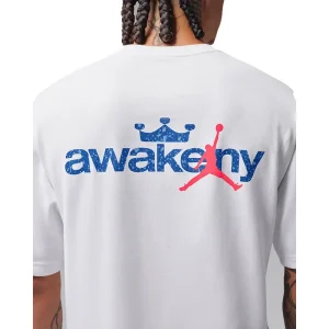 Areena Design Keep your streetwear rotation sharp with the Men's Jordan x Awake NY T-Shirt. The collaboration-inspired design blends basketball culture with contemporary New York fashion in an easy everyday tee silhouette. Pair it with denim, cargos, shorts, or sneakers. Shop the men's Jordan x Awake NY T-shirt online for modern casual style. Men's Jordan x Awake NY T-Shirt Keep your streetwear rotation sharp with the Men's Jordan x Awake NY T-Shirt. The collaboration-inspired design blends basketball culture with contemporary New York fashion in an easy everyday tee silhouette. Pair it with denim, cargos, shorts, or sneakers. Shop the men's Jordan x Awake NY T-shirt online for modern casual style.