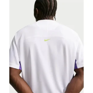 Areena Design <p>Upgrade your streetwear and fanwear rotation with the <strong>Nike x One Piece Graphic T-Shirt</strong>, a graphic T-shirt designed for a bold, modern look and easy everyday styling.</p><ul><li>Distinctive Nike x One Piece Graphic T-Shirt inspired design</li><li>Versatile choice for casual wear, game day, events, or street style</li><li>Ideal for fans and collectors looking for standout apparel</li></ul> Nike x One Piece Graphic White T-Shirt