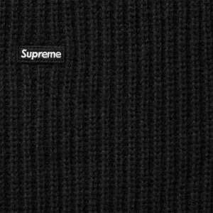 Areena Design <p>Shop the <strong>Supreme Small Box Black Sweater Polo</strong>, a standout sweater polo designed with minimal Small Box branding. Ideal for streetwear rotations, seasonal layering, and collectors looking for a bold branded statement.</p> Supreme Small Box Sweater Black Polo