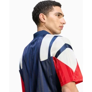 Areena Design <p>Discover the Adidas Originals Arsenal FC EQT Relaxed Men's Jersey T-Shirt, a football-inspired jersey T-shirt blending Adidas Originals styling with club heritage. Ideal for casual outfits, match-day looks, and retro sportswear collections, this piece delivers a distinctive fan-focused aesthetic. Shop it for an easy way to bring football culture into everyday style.</p> Adidas Originals Arsenal FC EQT Relaxed Men's Jersey T-Shirt <p>Discover the Adidas Originals Arsenal FC EQT Relaxed Men's Jersey T-Shirt, a football-inspired jersey T-shirt blending Adidas Originals styling with club heritage. Ideal for casual outfits, match-day looks, and retro sportswear collections, this piece delivers a distinctive fan-focused aesthetic. Shop it for an easy way to bring football culture into everyday style.</p>