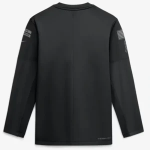 Areena Design <p>Show your team pride in the Black Fleece Bears 2026 Salute to Service Crewneck Sweatshirt with comfortable everyday style, versatile layering, and a confident fan-fo</p> Bears 2026 Salute to Service Fleece Crewneck Sweatshirt
