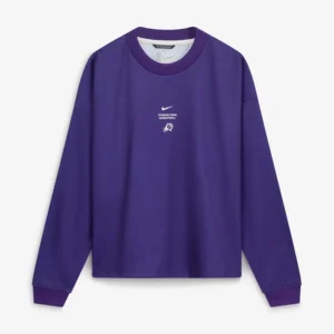 Areena Design <p>Show your team pride in this Purple Fleece T-shirt. Soft, versatile, and easy to style, it brings comfortable team spirit to game days, casual weekends, travel, and everyday layering with a polished athletic finish.</p> NBA x Nike Phoenix Suns 2026 Standard Issue Practice Long Sleeve T-Shirt <p>Show your team pride in this Purple Fleece T-shirt. Soft, versatile, and easy to style, it brings comfortable team spirit to game days, casual weekends, travel, and everyday layering with a polished athletic finish.</p>