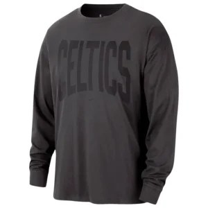 Areena Design <p>Shop the Nike x NBA Boston Celtics 2026 Standard Issue Long Sleeve T-Shirt in Black Cotton, made for comfortable everyday wear, easy layering, game days, tra Nike x NBA Boston Celtics 2026 Standard Issue Long Sleeve T-Shirt