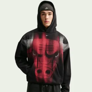 Areena Design <p>Shop the Nike x NBA Chicago Bulls 2026 Standard Issue Hoodie in Black Fleece, made for comfortable everyday wear, easy layering, game days, travel, weekends, Nike x NBA Chicago Bulls 2026 Standard Issue Hoodie