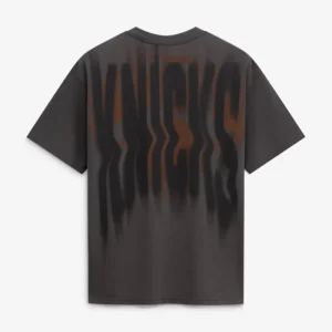 Areena Design <p>Shop the Nike x NBA New York Knicks 2026 Standard Issue Max 90 T-Shirt in Charcoal Cotton, made for comfortable everyday wear, easy layering, game days, tra Nike x NBA New York Knicks 2026 Standard Issue Max 90 T-Shirt