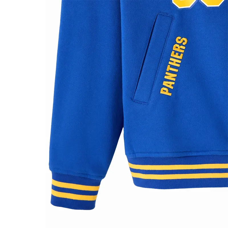 OVO Degrassi Fleece Varsity OVO Degrassi Fleece Varsity <p>Shop the OVO Degrassi Fleece Varsity, a statement varsity jacket inspired by iconic sports culture. With its recognizable team-focused identity, it is ideal for game-day outfits, casual layering, and collectible fanwear. Add this varsity jacket to your wardrobe for a bold blend of athletic heritage and street style.</p>