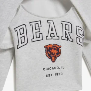 Areena Design <p>Show your team pride in the Gray Fleece Off Season x NFL Chicago Bears Shrug Cami with comfortable everyday style, versatile layering, and a confident fan-focused fi</p> Women's Off Season x NFL Chicago Bears Shrug Cami