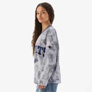 Areena Design <p>Show your team pride in this Gray Polyester top. Soft, versatile, and easy to style, it brings comfortable team spirit to game days, casual weekends, travel, and everyday layering with a polished athletic finish.</p> Off Season x NFL New England Patriots Camo Mesh Long Sleeve V-Neck Top