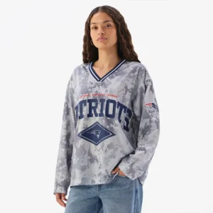 Areena Design <p>Show your team pride in this Gray Polyester top. Soft, versatile, and easy to style, it brings comfortable team spirit to game days, casual weekends, travel, and everyday layering with a polished athletic finish.</p> Off Season x NFL New England Patriots Camo Mesh Long Sleeve V-Neck Top