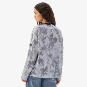 Areena Design <p>Show your team pride in this Gray Polyester top. Soft, versatile, and easy to style, it brings comfortable team spirit to game days, casual weekends, travel, and everyday layering with a polished athletic finish.</p> Off Season x NFL New England Patriots Camo Mesh Long Sleeve V-Neck Top