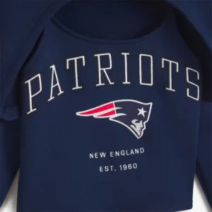 Areena Design <p>Show your team pride in the Navy Fleece Off Season x NFL New England Patriots Shrug Cami with comfortable everyday style, versatile layering, and a confident fan-foc</p> Women's Off Season x NFL New England Patriots Shrug Cami