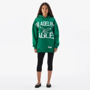 Areena Design <p>Show your team pride in this Kelly Green Fleece hoodie. Soft, versatile, and easy to style, it brings comfortable team spirit to game days, casual weekends, travel, and everyday layering with a polished athletic finish.</p> Off Season x NFL Philadelphia Eagles Oversized Hoodie