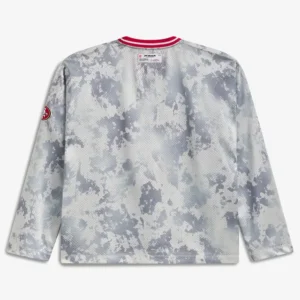 Areena Design <p>Show your team pride in this Gray Polyester top. Soft, versatile, and easy to style, it brings comfortable team spirit to game days, casual weekends, travel, and everyday layering with a polished athletic finish.</p> Off Season x NFL San Francisco 49ers Camo Mesh Long Sleeve V-Neck Top
