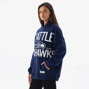 Areena Design <p>Show your team pride in this College Navy Fleece hoodie. Soft, versatile, and easy to style, it brings comfortable team spirit to game days, casual weekends, travel, and everyday layering with a polished athletic finish.</p> Off Season x NFL Seattle Seahawks Oversized Hoodie