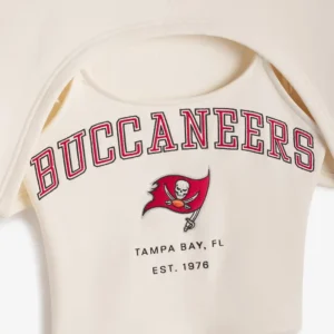 Areena Design <p>Show your team pride in the Cream Fleece Off Season x NFL Tampa Bay Buccaneers Shrug Cami with comfortable everyday style, versatile layering, and a confident fan-fo</p> Off Season x NFL Tampa Bay Buccaneers Shrug Cami