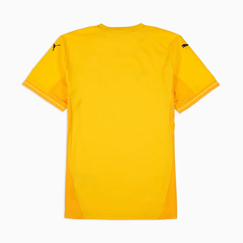 Puma Fam Harimau Malaya Pre-match Jersey 1 Puma Fam Harimau Malaya Pre-match Jersey <p>Discover the Puma Fam Harimau Malaya Pre-match Jersey, a bold pre-match football jersey featuring Puma styling and Harimau Malaya identity. Ideal for warm-up inspired outfits, fanwear, and casual football looks, it brings strong team character to your wardrobe. Shop this jersey for distinctive match-day and everyday sports style.</p>